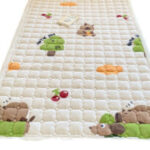 Pătură pufoasă cu elastic pentru prindere pe saltea – cuvertură moale pentru pat și învelit