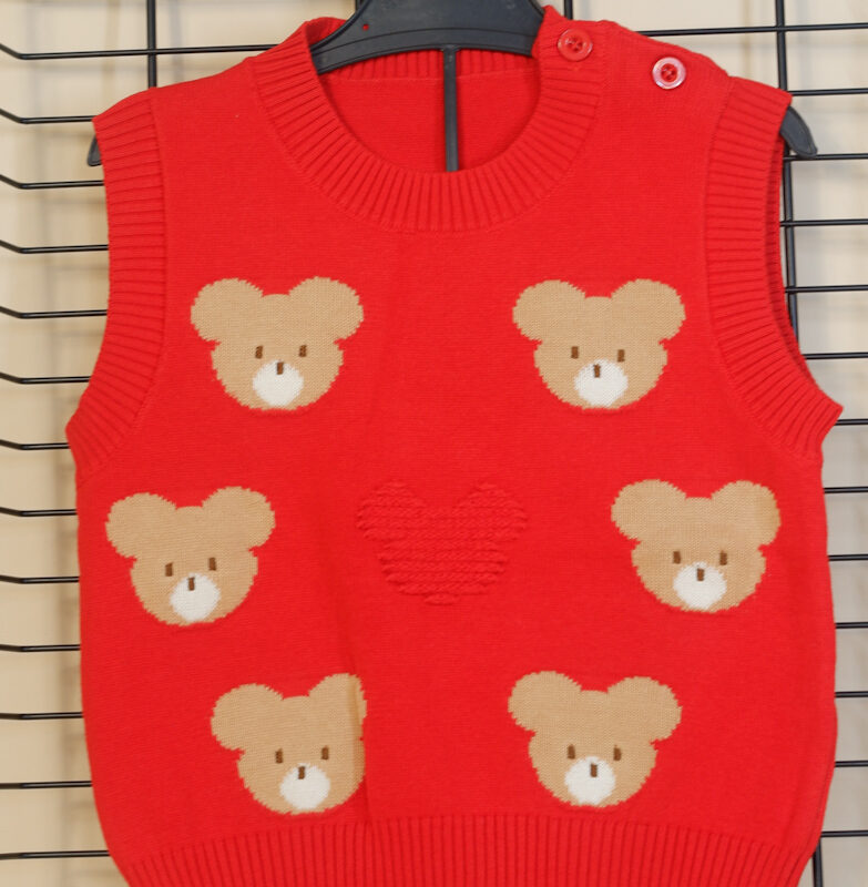 vesta-copii-tricot-rosie-cu-ursuleti-923587