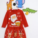 Rochie roșie Crăciun pentru fetițe din bumbac moale – model Moș Crăciun și reni, rochie festivă copii pentru iarnă și sărbători