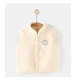 Vestă fleece crem pentru copii cu guler înalt și capse, moale și călduroasă, cu patch ursuleț brodat