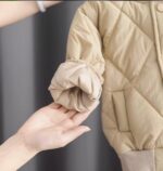 Trening de iarnă matlasat pentru copii – set 2 piese unisex, culoare bej deschis