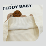 Set tricotat premium pentru fete si baieti , două piese – pulover raglan rosu cu motiv „Sheep” și pantaloni gri cu aplicație