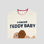 Set tricotat premium pentru fete si baieti , două piese – pulover raglan rosu cu motiv „Sheep” și pantaloni gri cu aplicație
