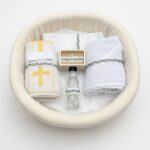 Trusou botez cu lumânare din ceară naturală fagure și cutie lucrată manual – Set complet biserică