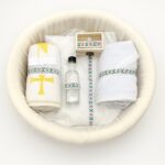 Trusou botez cu lumânare din ceară naturală fagure și cutie lucrată manual – Set complet biserică