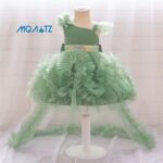 Rochiță Satin Fetițe Verde Mentă cu Tulle Voluminos și Trenă Vaporoasă – Model Elegant pentru Ocazii Speciale