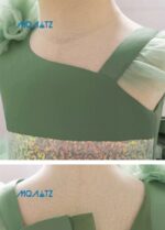 Rochiță Satin Fetițe Verde Mentă cu Tulle Voluminos și Trenă Vaporoasă – Model Elegant pentru Ocazii Speciale