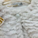 Bolero Fetite din Blanita Eleganta Alb Ivory pentru Rochii – Model Cald, Moale si Premium pentru Ocazii Speciale