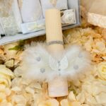 Trusou botez fetiță cu lumânare din ceară naturală tip fagure și rochiță 3-6 luni