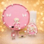 Set botez fetiță roz, realizat manual, cu lumânare și cutie decorativă cu ursuleț
