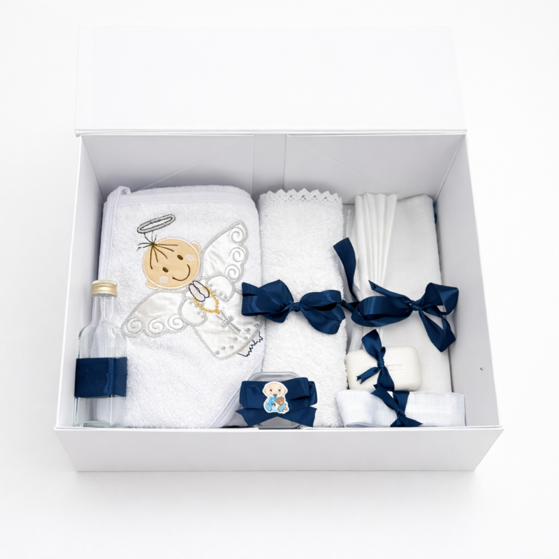 Trusou Botez Băieți Elegant Bleumarin – Set Complet cu Lumânare și Hăinuțe 0-3 LUNI