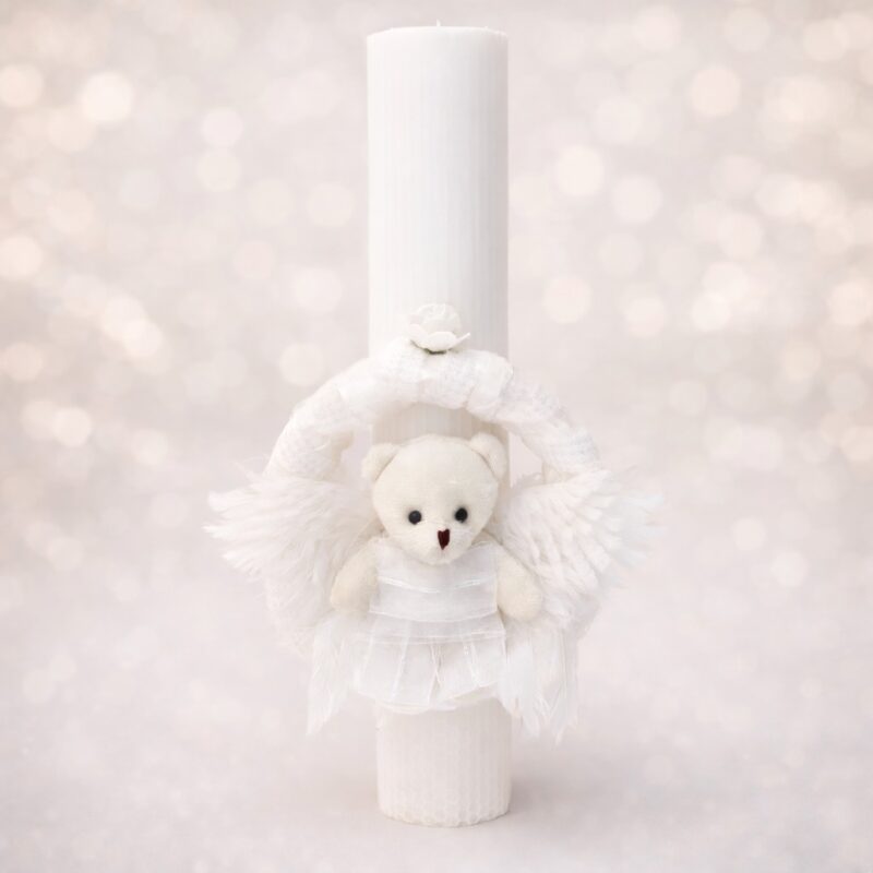 Lumânare de botez din ceară naturală cu ursuleț înger și pene naturale, realizată manual
