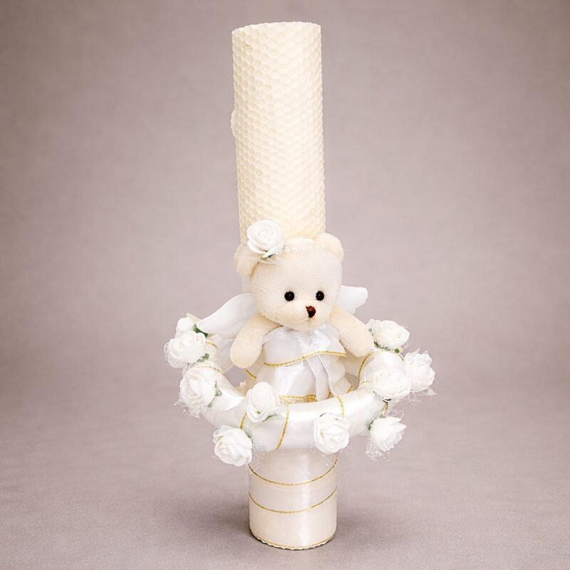 Lumânare de botez din ceară naturală cu ursuleț și coroniță florală, realizată manual