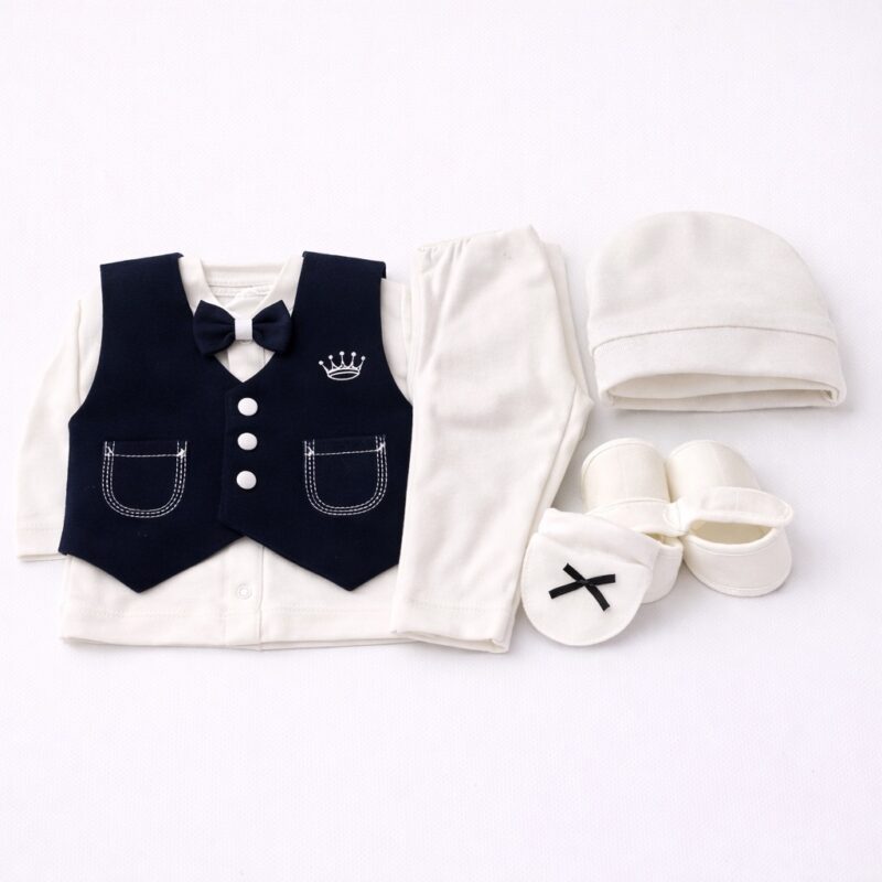 Set botez băiețel elegant 0–3 luni – vestă neagră cu papion, ținută completă ceremonie