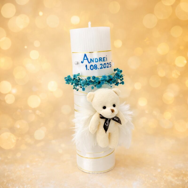 Lumânare de botez personalizată, lucrată manual, cu flori și fulgi naturali – design elegant
