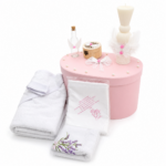 Trusou botez fetiță elegant cu lumânare