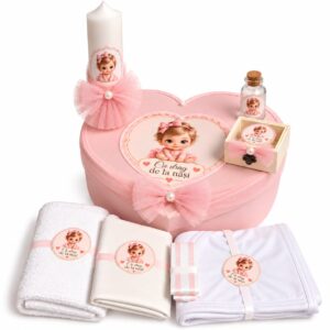 Trusou de botez pentru fetiță cu cutie în formă de inimă și lumânare